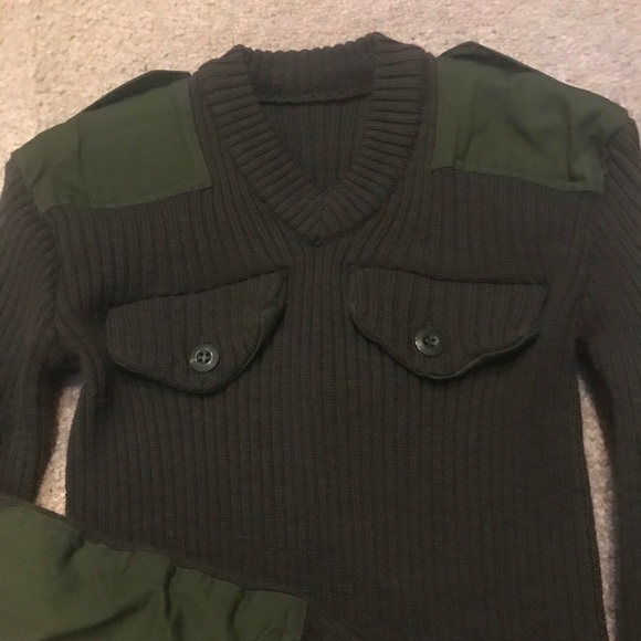 Women’s 100% wool sweater size Large - Picture 1 of 3